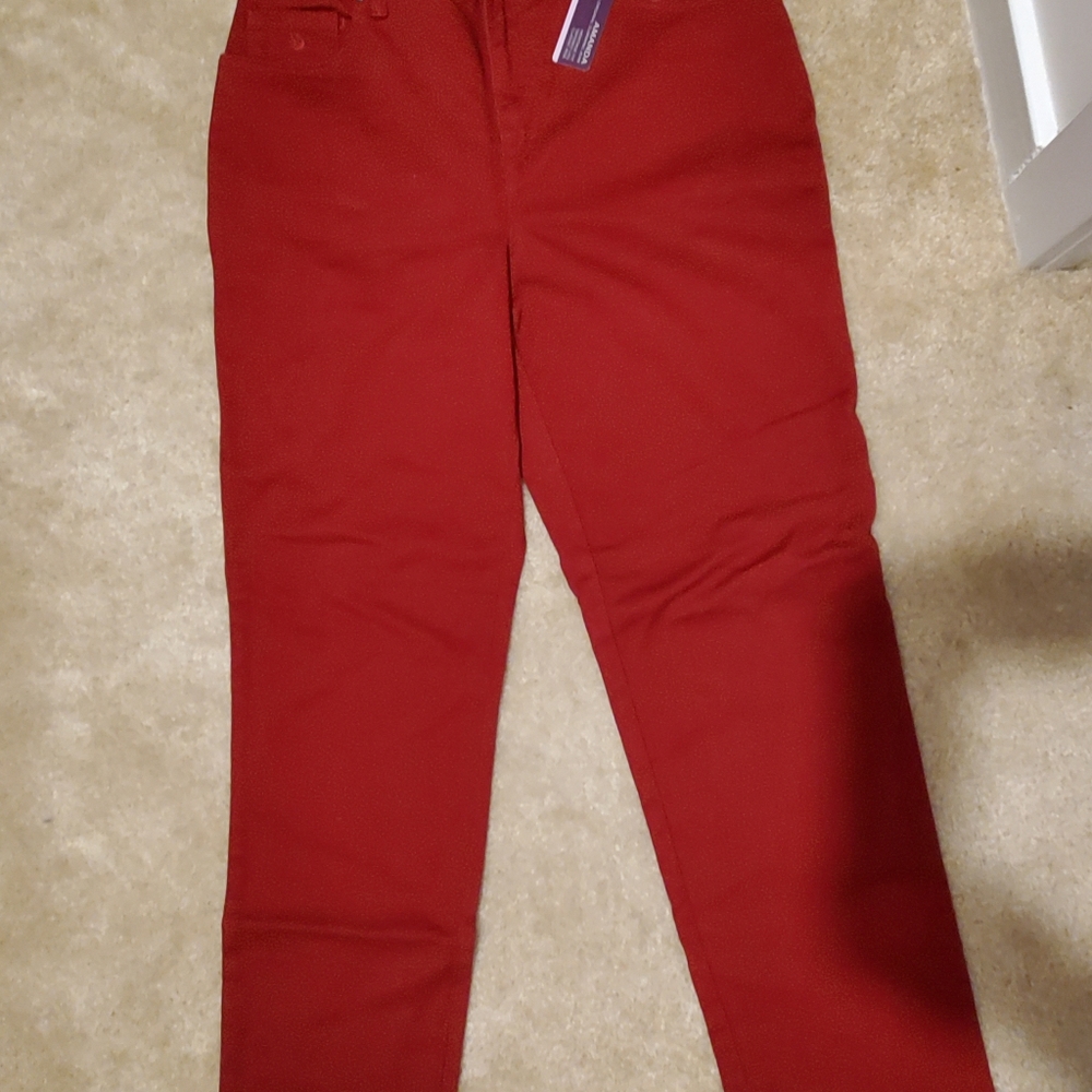 Red Gloria Vanderbilt Jeans